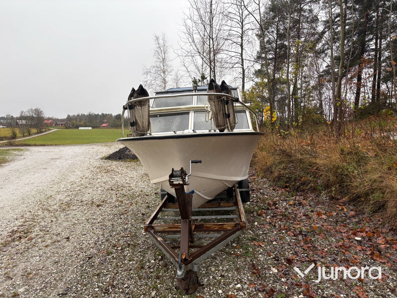 Båt - Li-Bo 19 med trailer