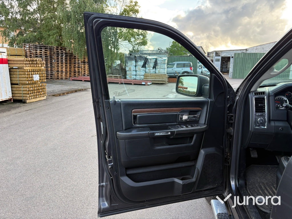 Pickup - Dodge RAM 1500