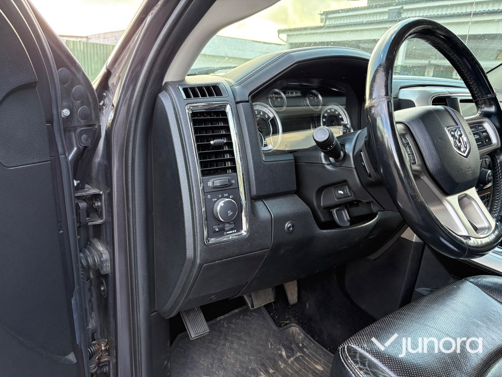 Pickup - Dodge RAM 1500