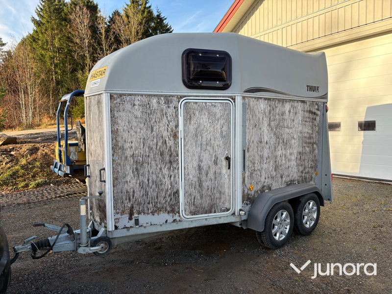 Hästtransport - Thule 150 E5