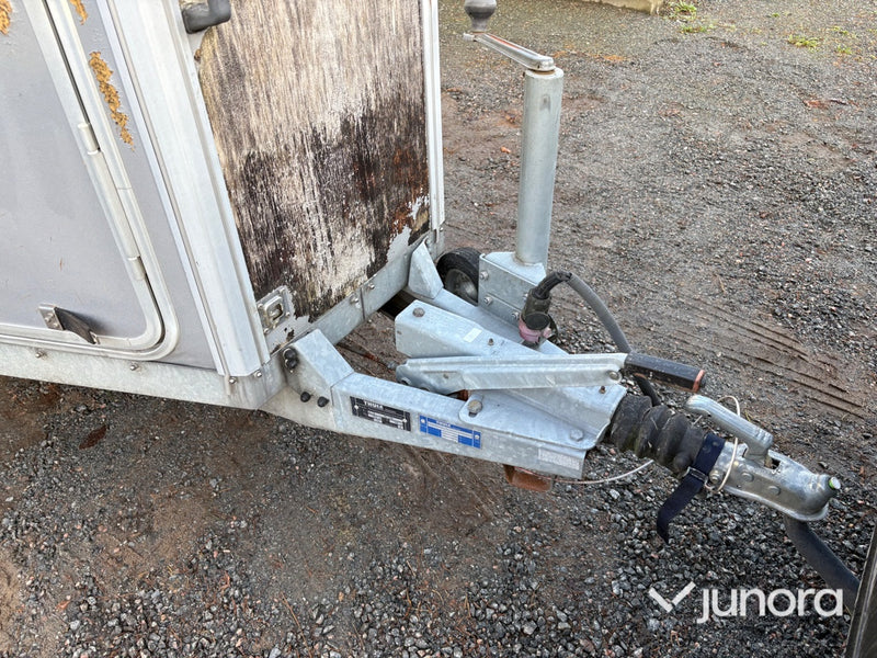 Hästtransport - Thule 150 E5