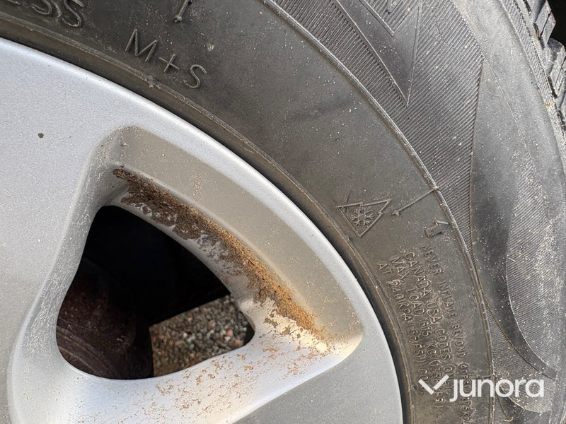 Hästtransport - Thule 150 E5