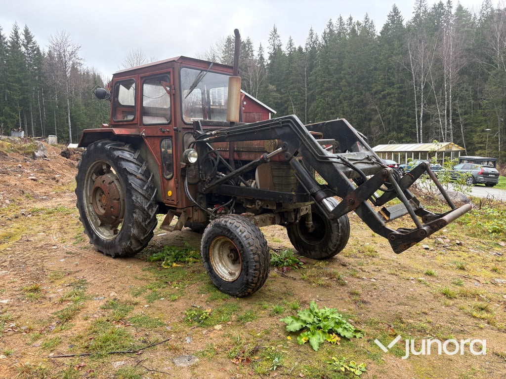 Traktor Massey Ferguson 175 S