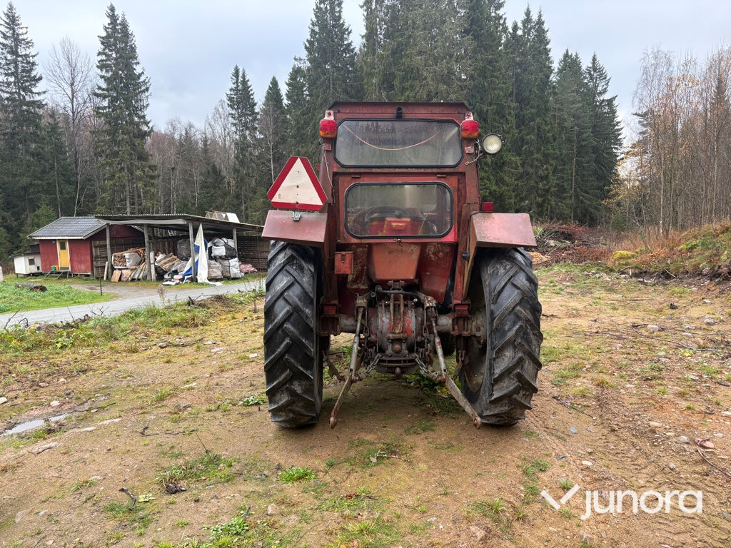 Traktor Massey Ferguson 175 S