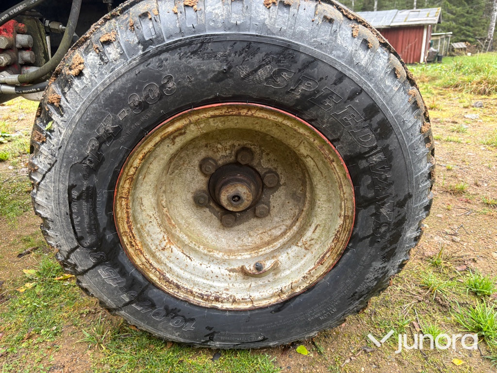 Traktor Massey Ferguson 175 S
