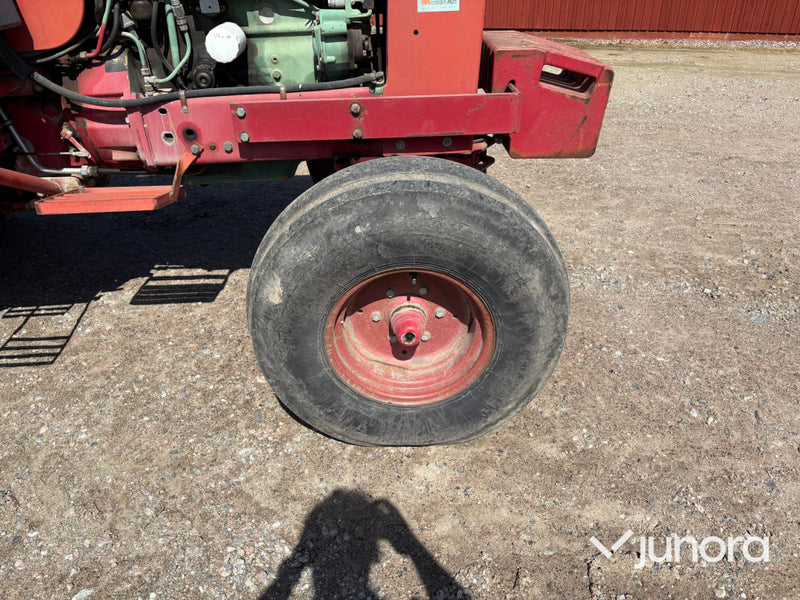 Traktor Volvo BM T 650