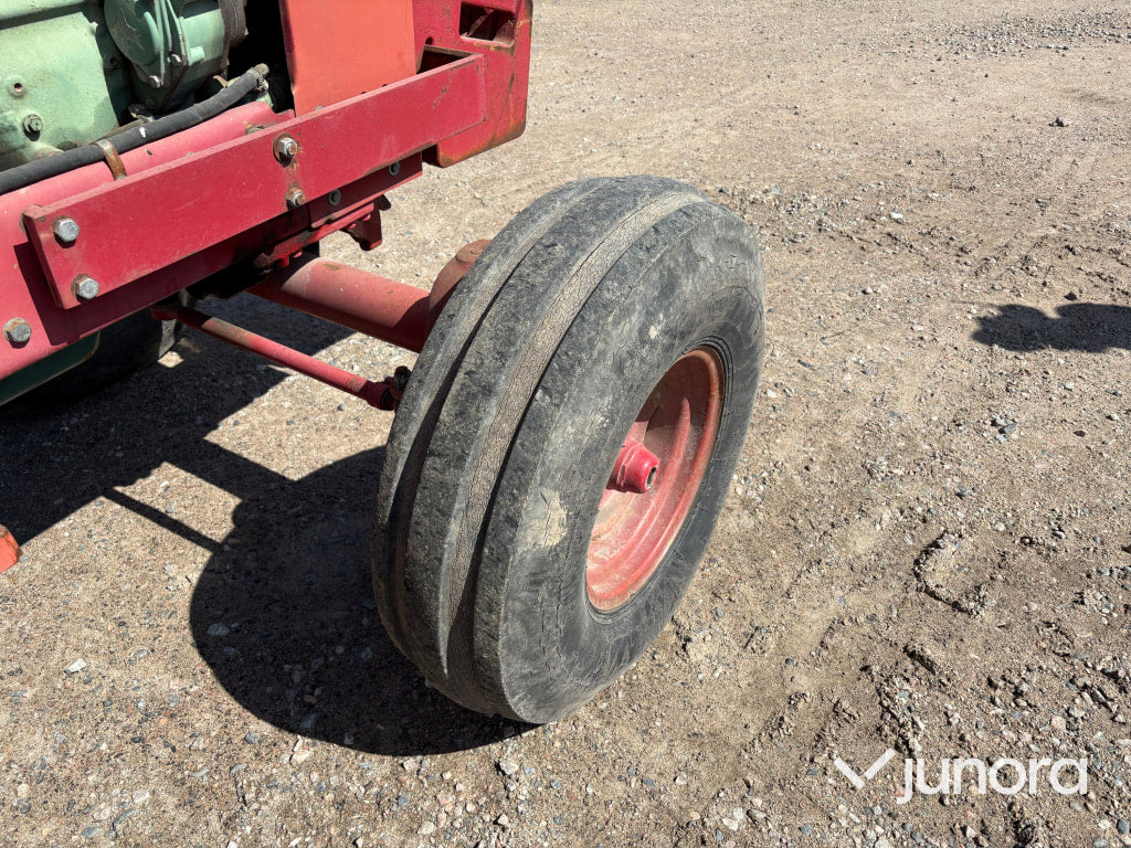 Traktor Volvo BM T 650