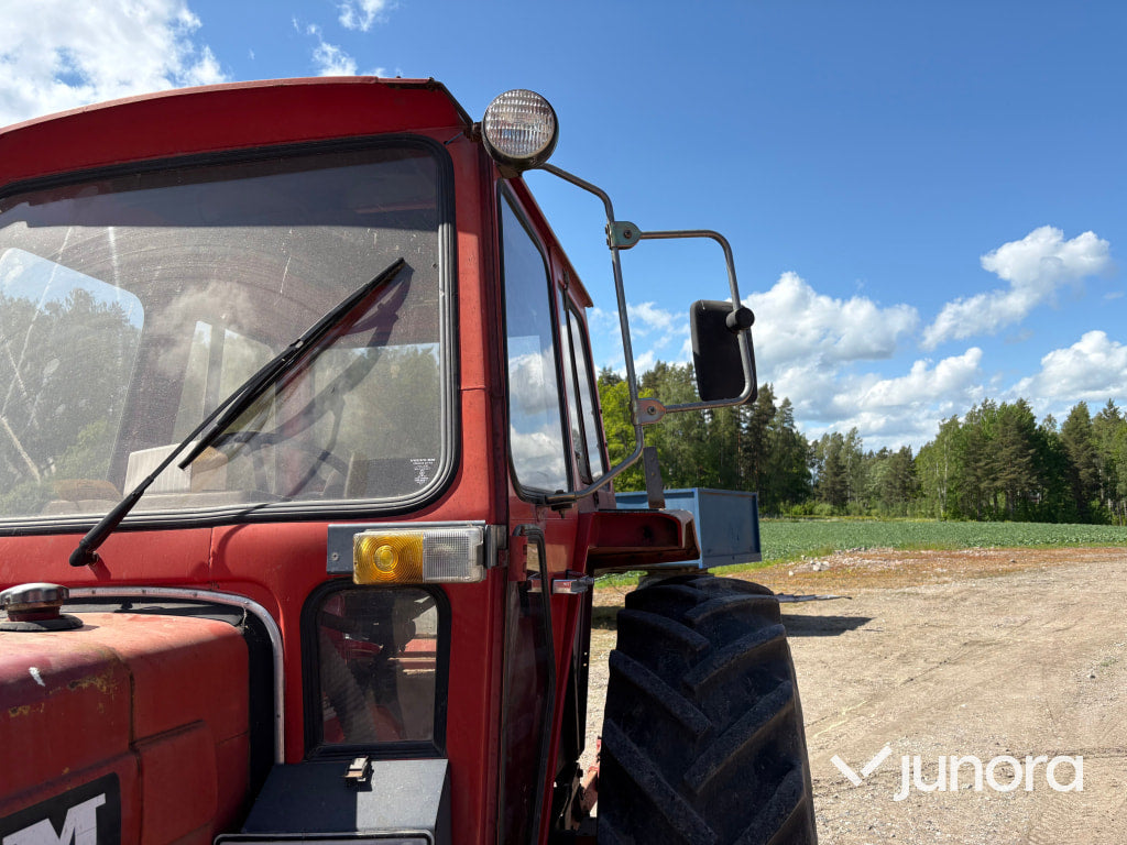 Traktor Volvo BM T 650