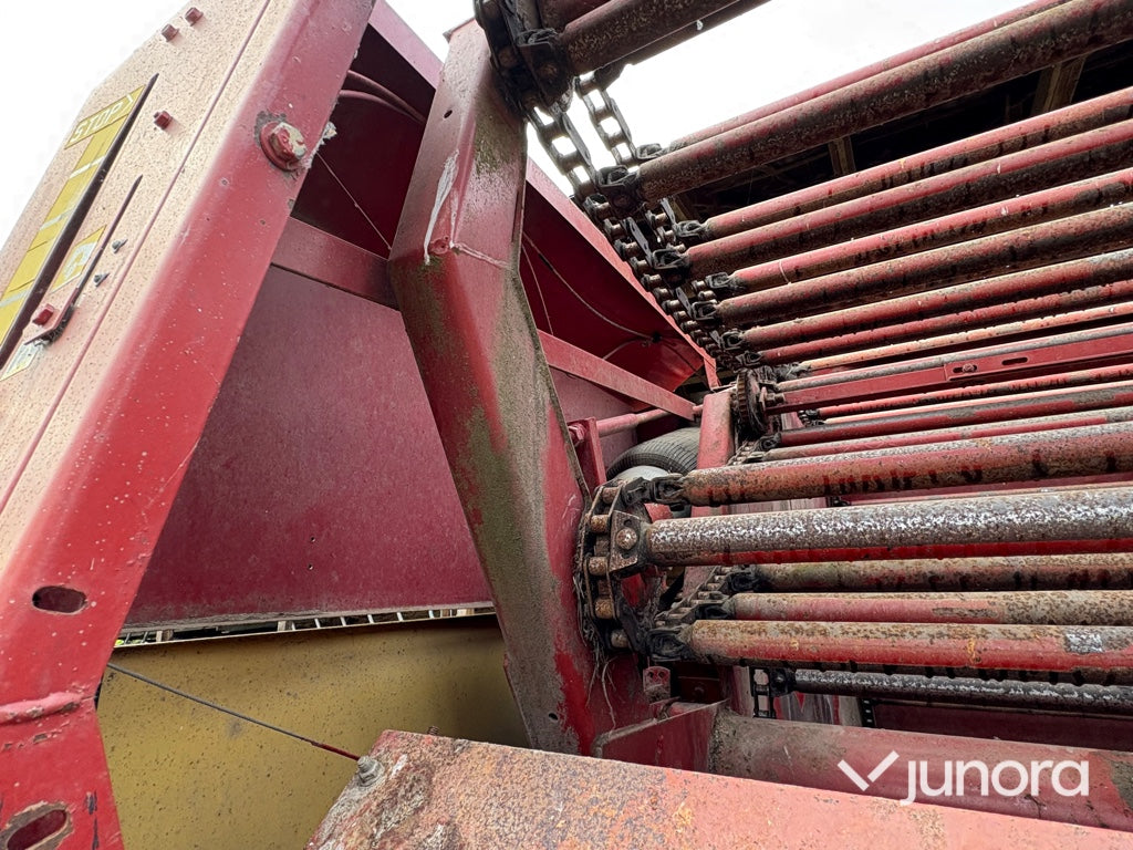 Rundbalspress - New Holland, 865