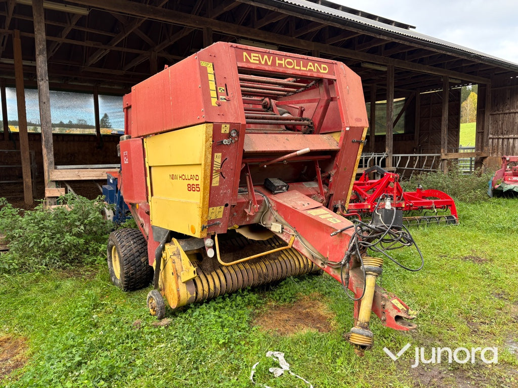 Rundbalspress - New Holland, 865