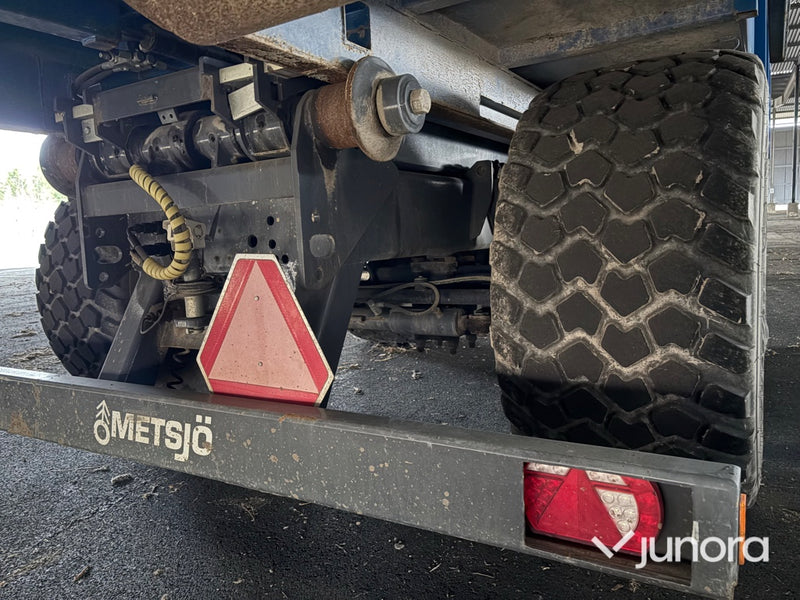 Lastväxlarvagn med flak - Metsjö MetaFlex 50-60