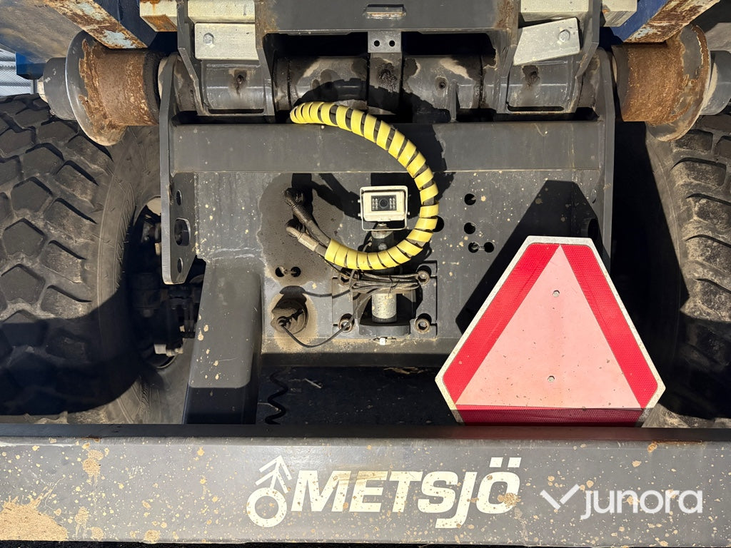 Lastväxlarvagn med flak - Metsjö MetaFlex 50-60
