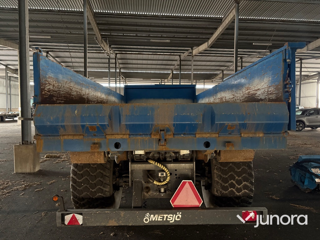 Lastväxlarvagn med flak - Metsjö MetaFlex 50-60