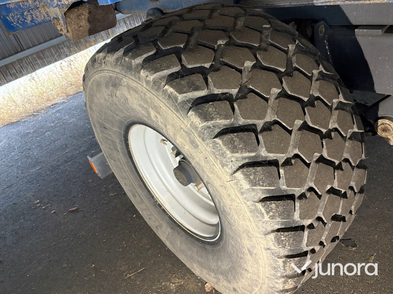 Lastväxlarvagn med flak - Metsjö MetaFlex 50-60