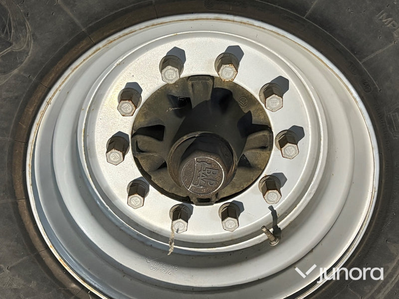 Lastväxlarvagn med flak - Metsjö MetaFlex 50-60