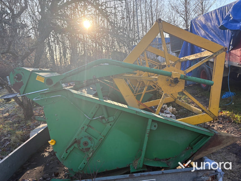 Skärbord - Till Skördetröska, S830 BM