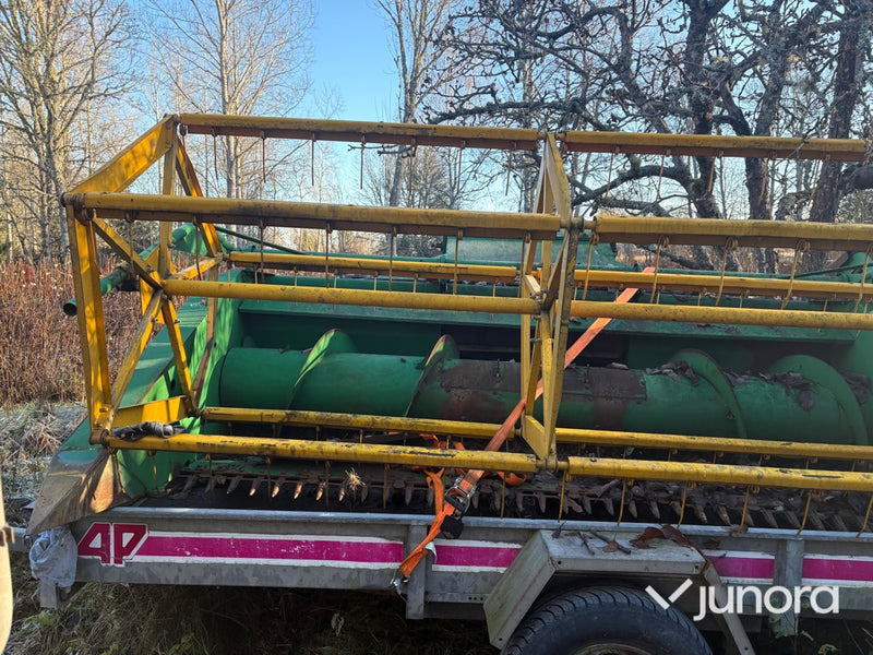 Skärbord - Till Skördetröska, S830 BM