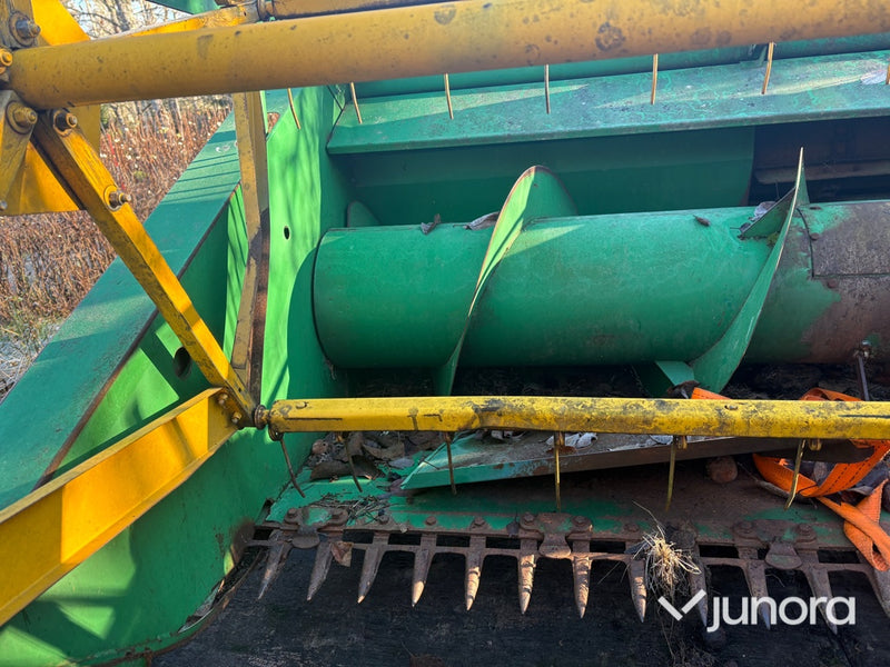 Skärbord - Till Skördetröska, S830 BM