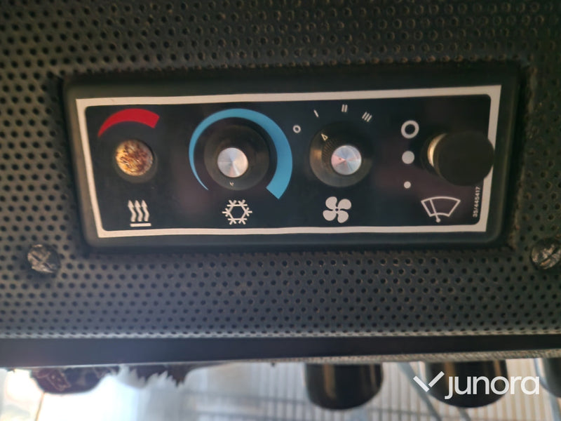 Tröska - New Holland TF 46