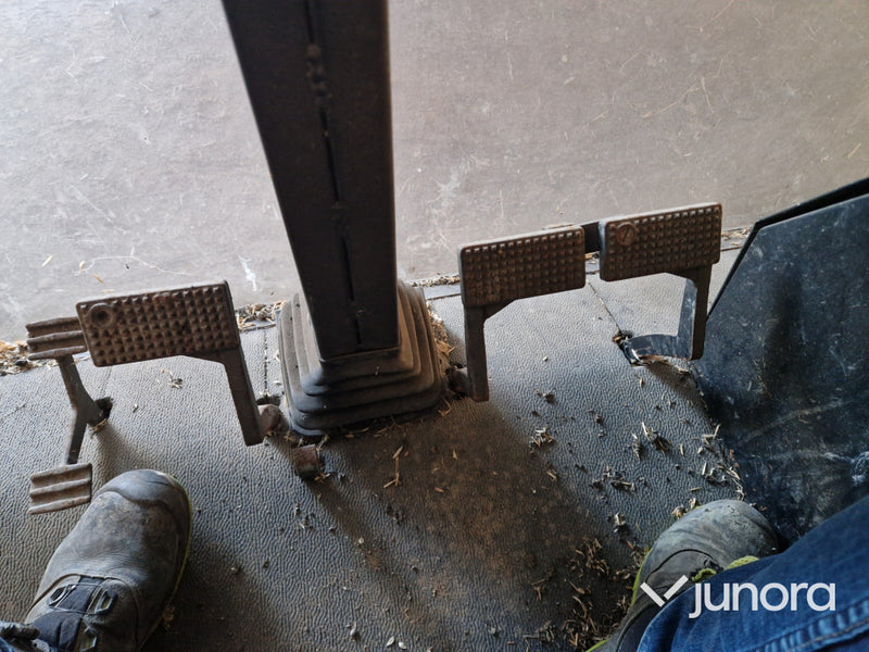 Tröska - New Holland TF 46