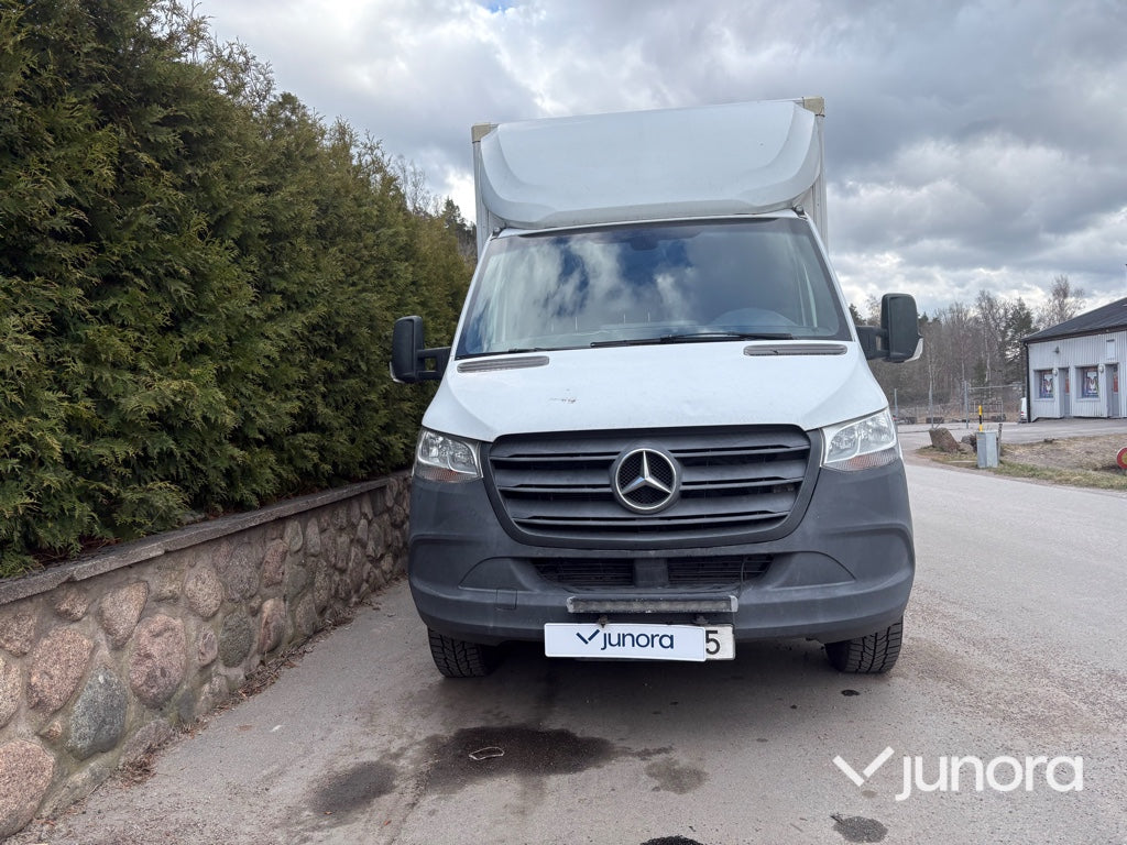 Lätt lastbil - Mercedes-Benz, Sprinter 3,5-T, Med bakgavellift