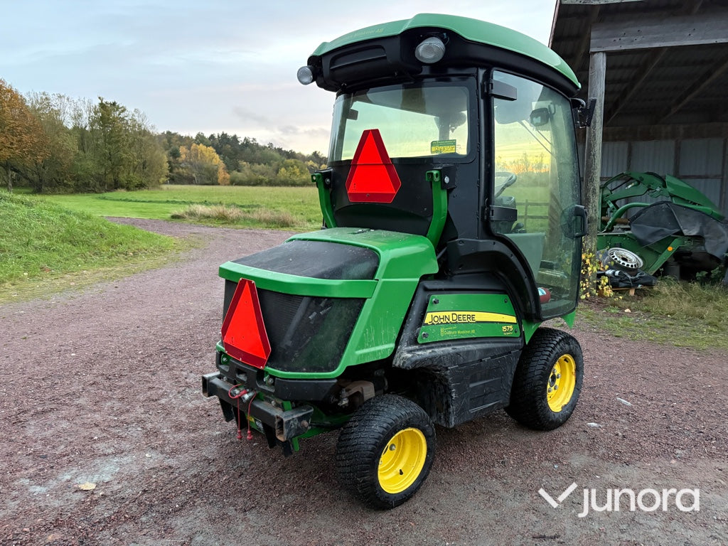 Redskapsbärare John Deere 1575