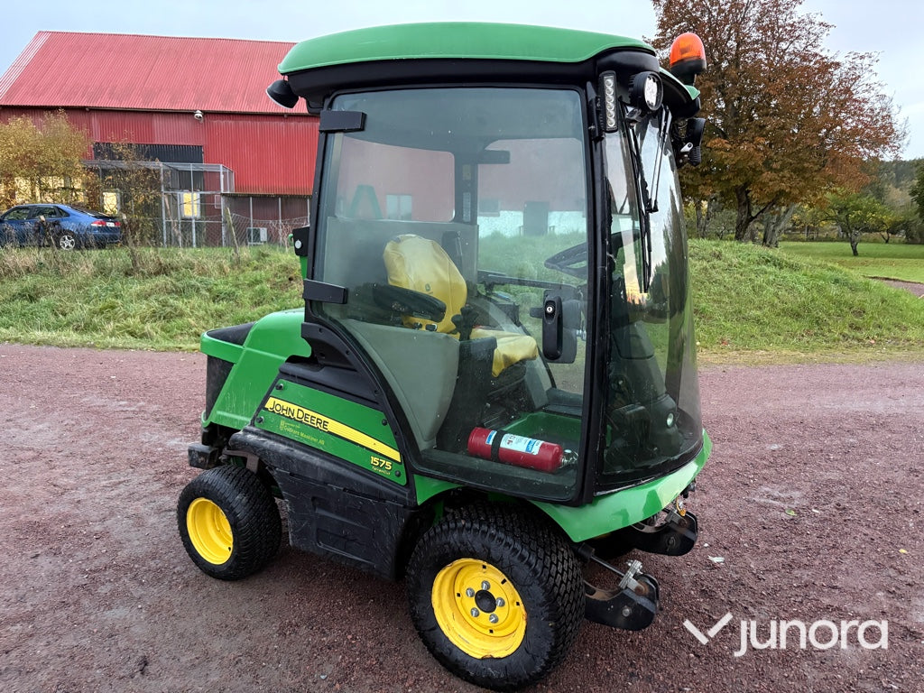 Redskapsbärare John Deere 1575