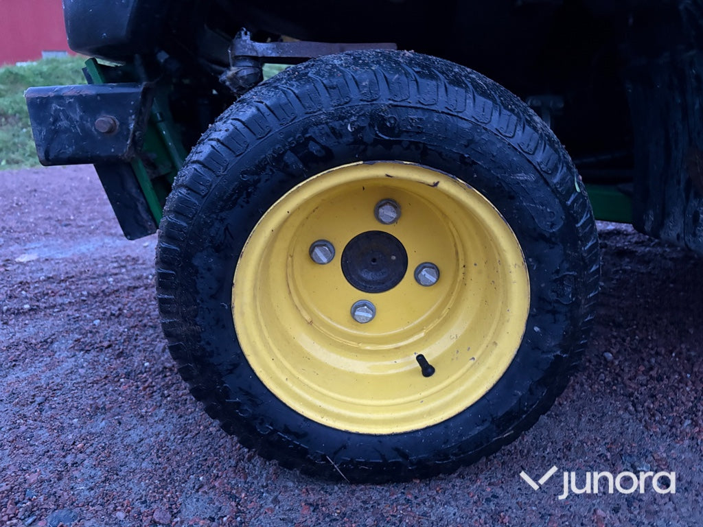 Redskapsbärare John Deere 1575