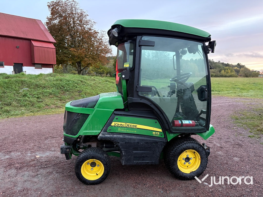 Redskapsbärare John Deere 1575