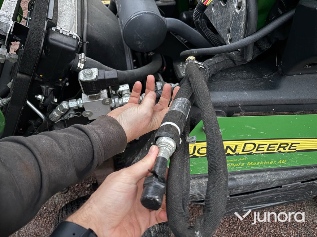 Redskapsbärare John Deere 1575