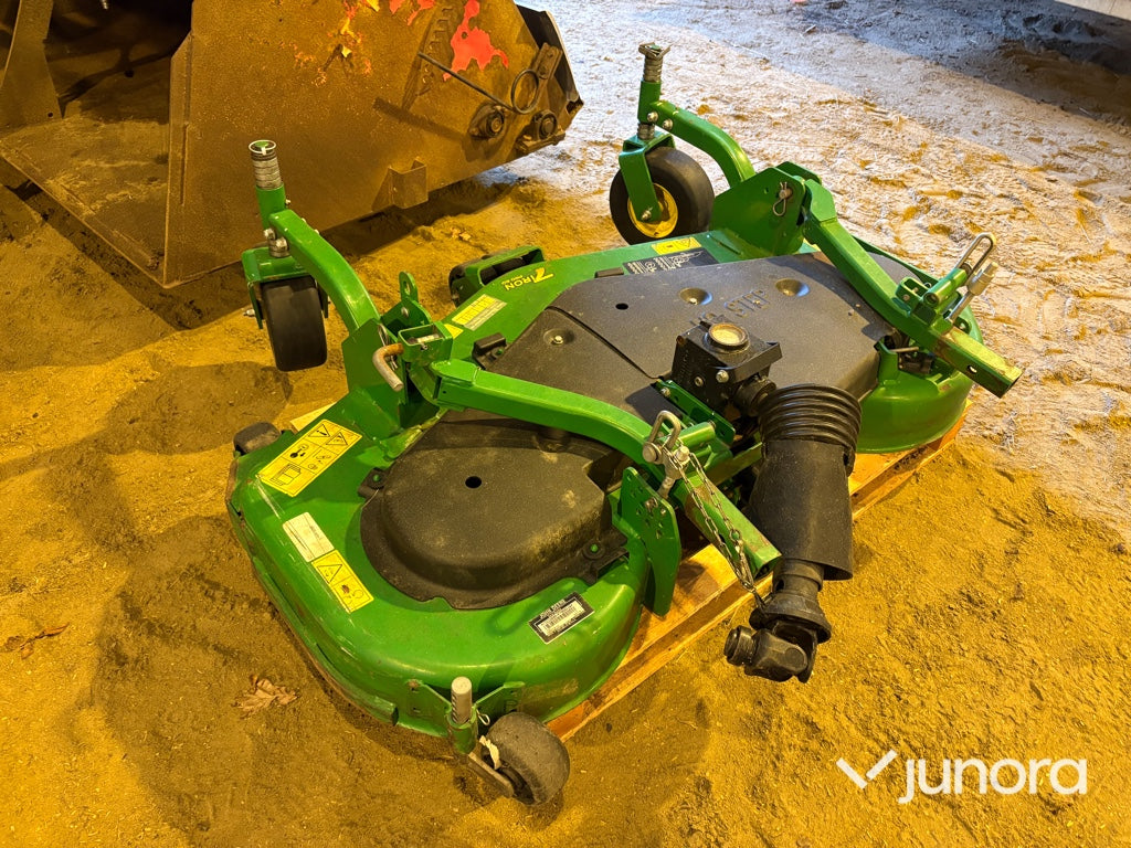 Redskapsbärare John Deere 1575