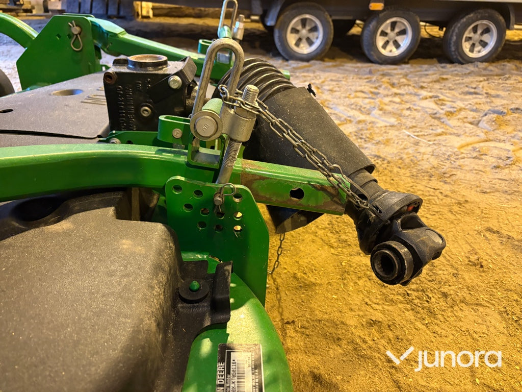 Redskapsbärare John Deere 1575