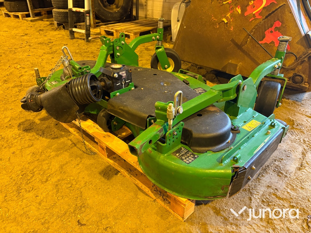 Redskapsbärare John Deere 1575