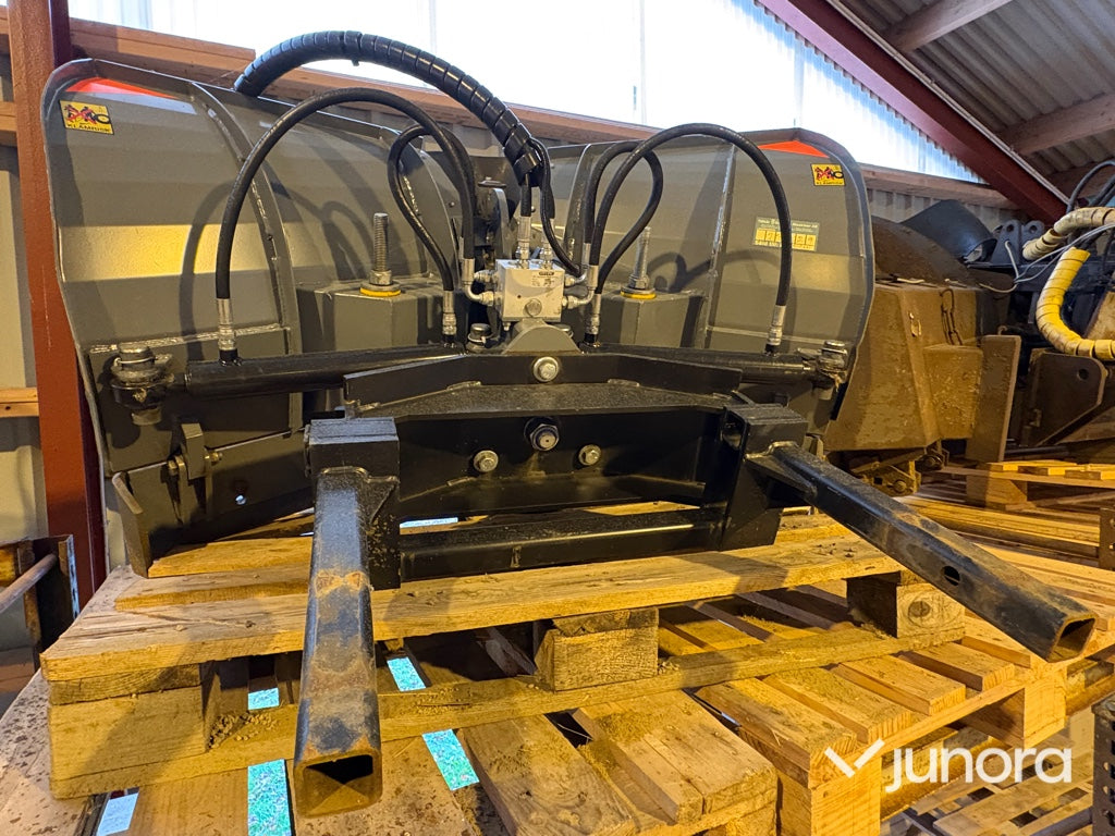 Redskapsbärare John Deere 1575