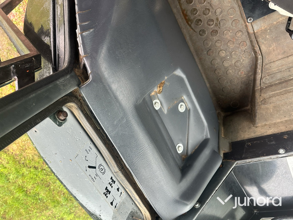 Valtra 900 med lastare