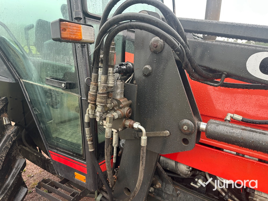Valtra 900 med lastare