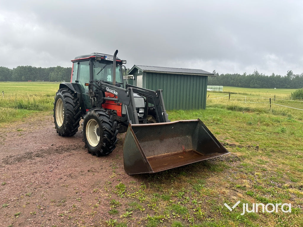 Valtra 900 med lastare