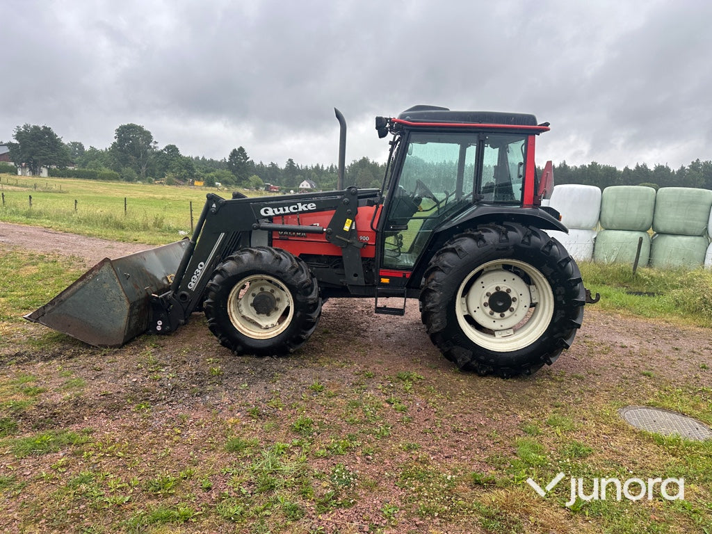 Valtra 900 med lastare
