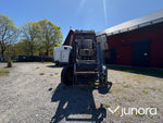 Traktor IH 685XL internationell med Trima fronlyft