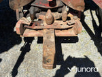 Traktor IH 685XL internationell med Trima fronlyft