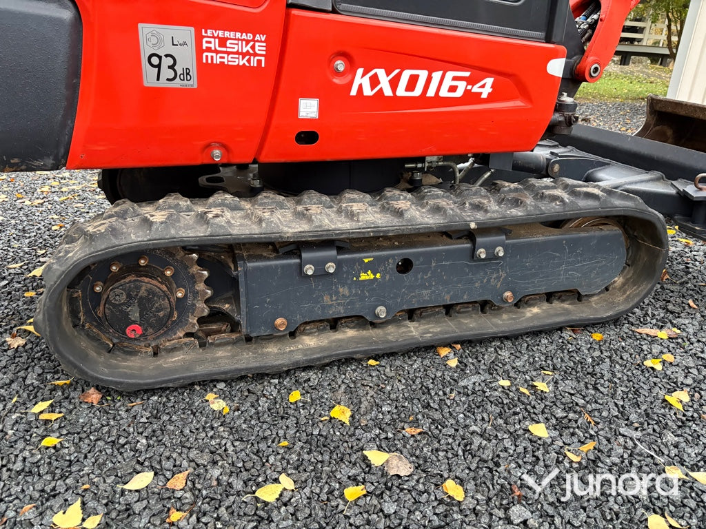 Grävmaskin Kubota KX016-4 med redskap