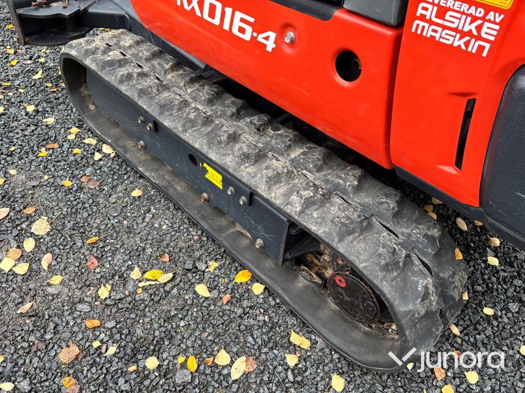 Grävmaskin Kubota KX016-4 med redskap