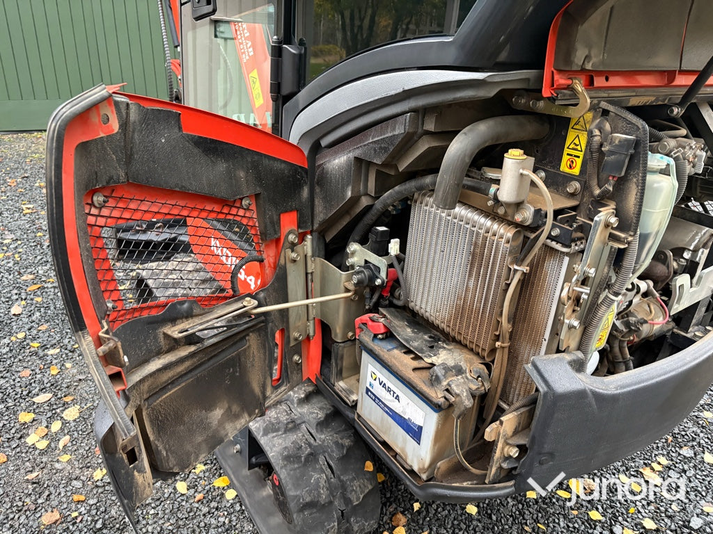 Grävmaskin Kubota KX016-4 med redskap