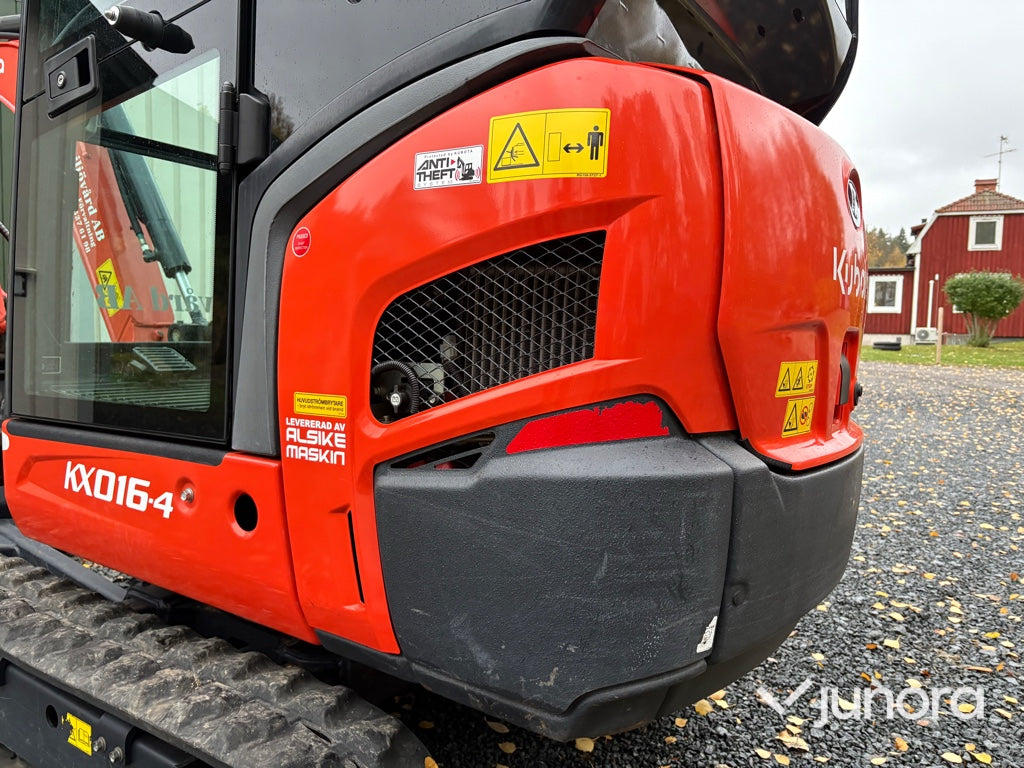 Grävmaskin Kubota KX016-4 med redskap