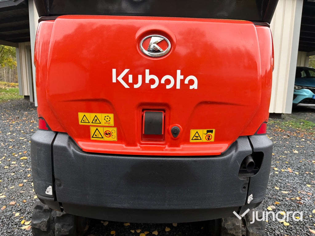 Grävmaskin Kubota KX016-4 med redskap