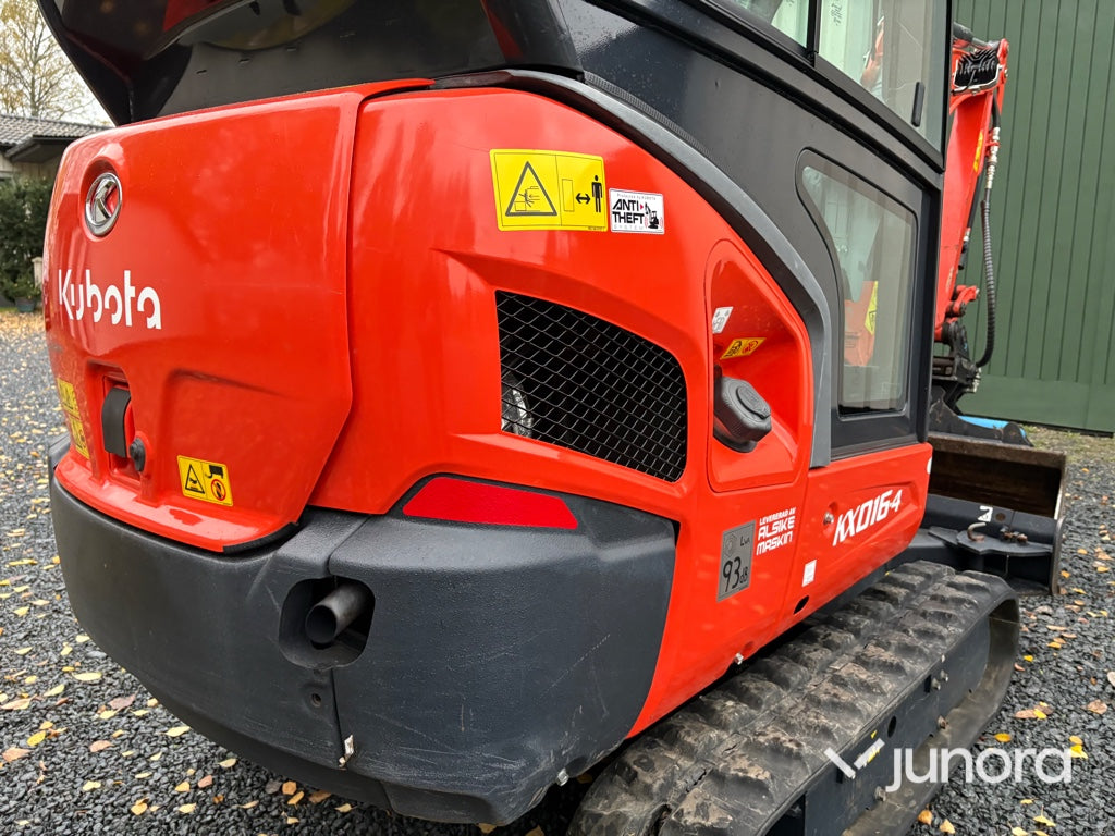Grävmaskin Kubota KX016-4 med redskap