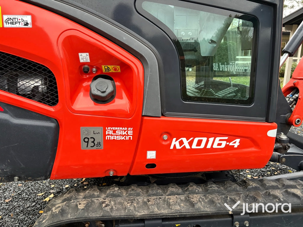 Grävmaskin Kubota KX016-4 med redskap