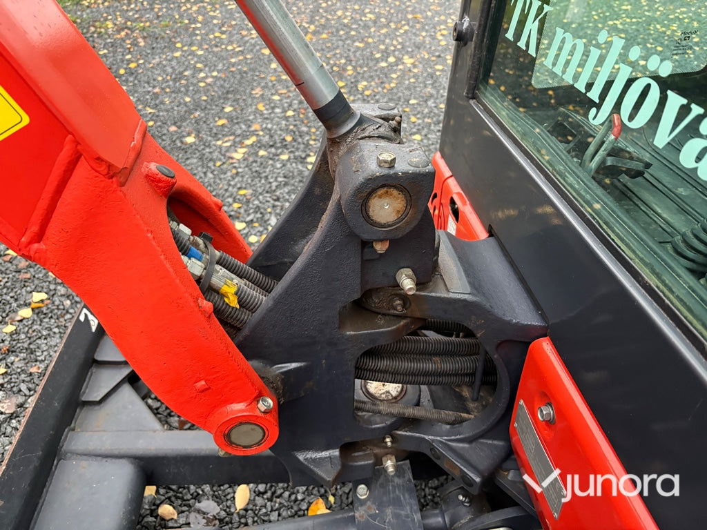 Grävmaskin Kubota KX016-4 med redskap