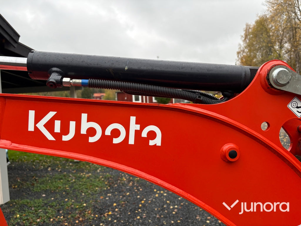 Grävmaskin Kubota KX016-4 med redskap
