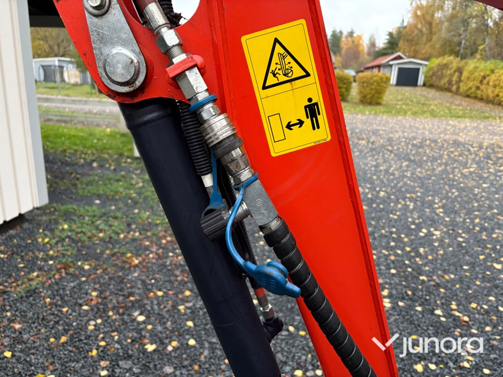 Grävmaskin Kubota KX016-4 med redskap